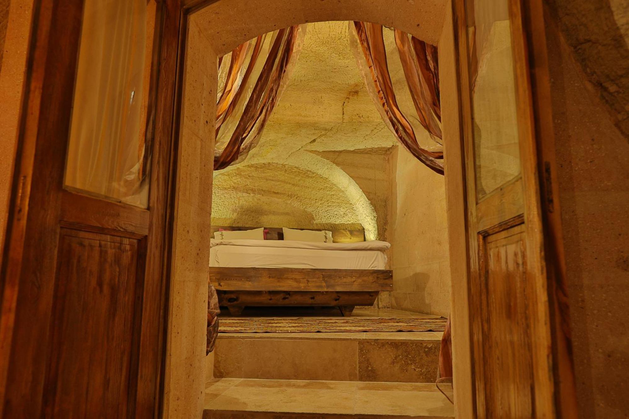 เดมิซอส เคฟ โฮเต็ล Hotel อูร์กุบ ภายนอก รูปภาพ