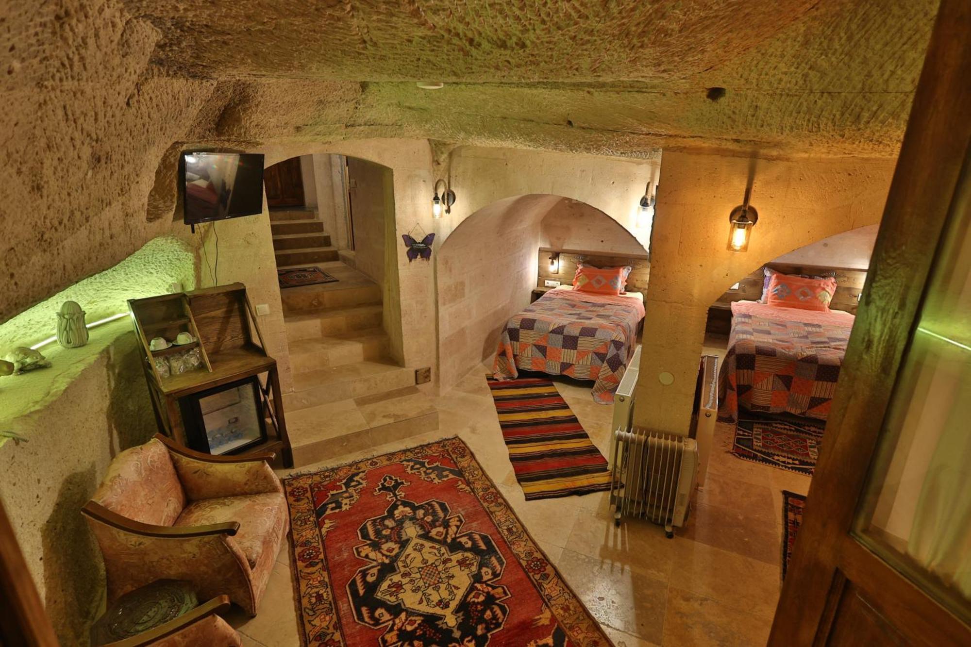 เดมิซอส เคฟ โฮเต็ล Hotel อูร์กุบ ภายนอก รูปภาพ