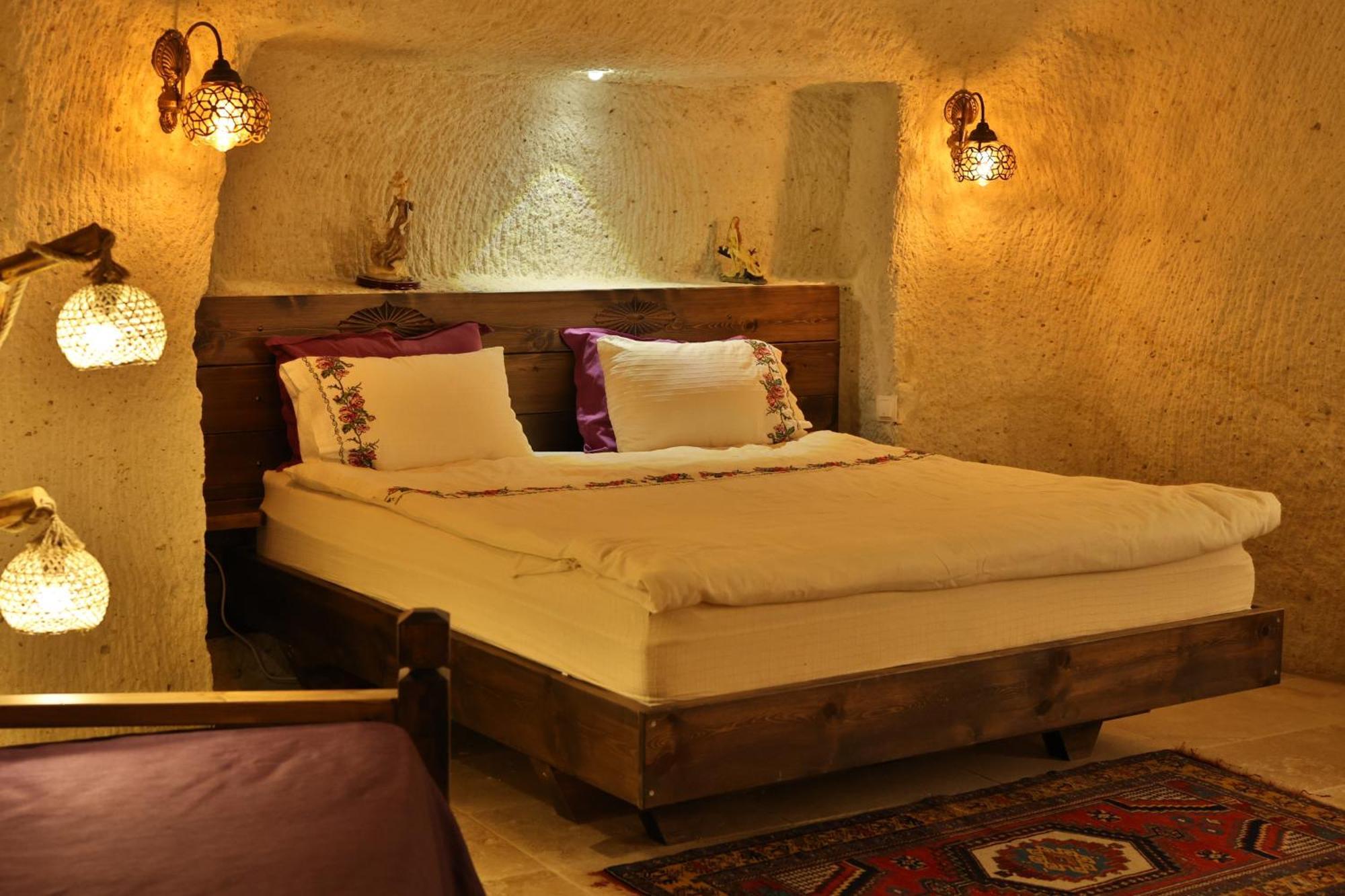 เดมิซอส เคฟ โฮเต็ล Hotel อูร์กุบ ภายนอก รูปภาพ
