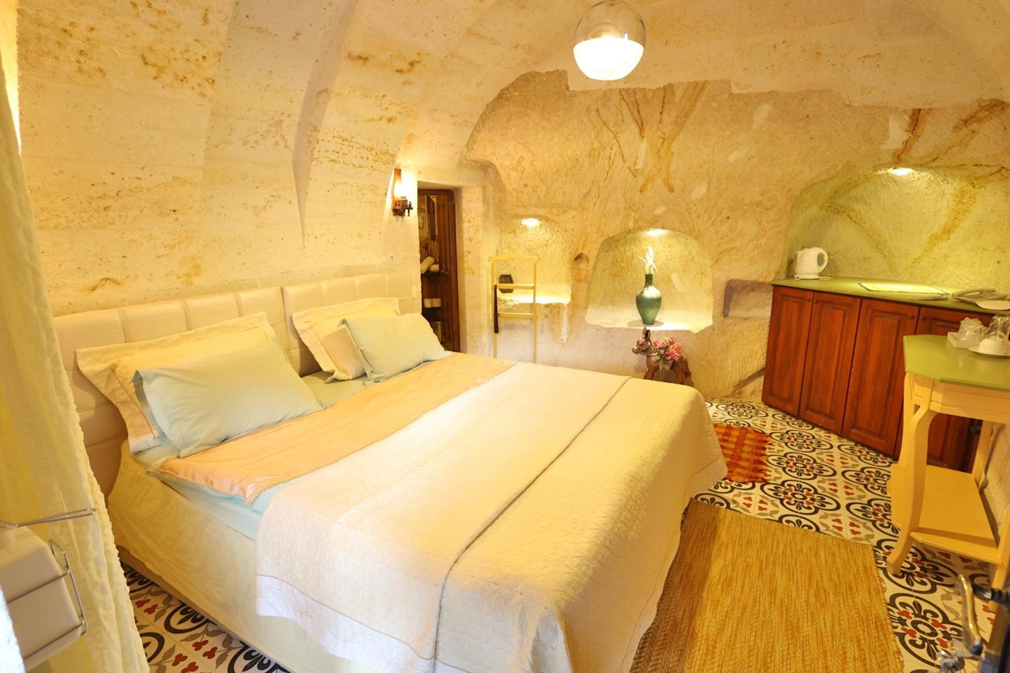 เดมิซอส เคฟ โฮเต็ล Hotel อูร์กุบ ภายนอก รูปภาพ